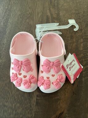 Girls Pink Bow Heart Clog-Style Kids Shoes
